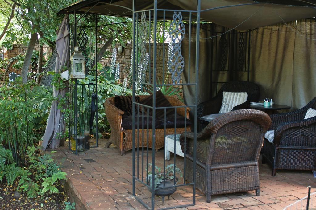 Foreigners Friend Guest House Pretoria-Noord Eksteriør billede