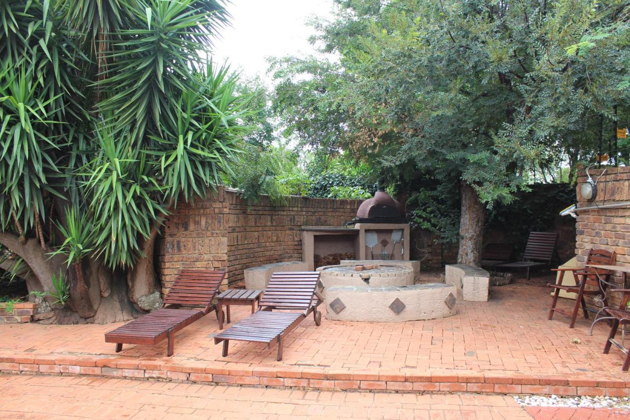 Foreigners Friend Guest House Pretoria-Noord Eksteriør billede